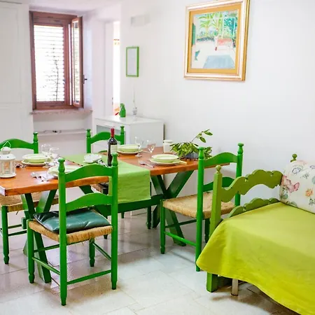 Casa Bianca Rais Gerbi Apartment