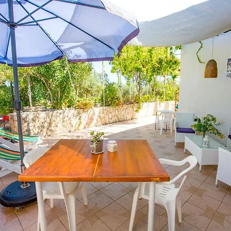 Appartamento Casa Bianca Rais Gerbi *