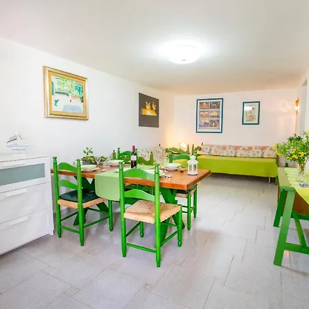 Casa Bianca Rais Gerbi Apartment
