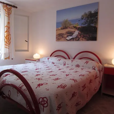 Apartment Casa Bianca Rais Gerbi